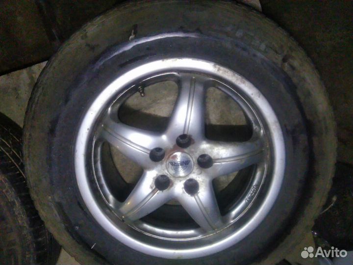 Литые диски 2шт. R15 et35 с резиной 205/70