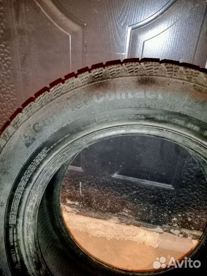 Continental Conti4x4IceContact 215/65 R16 102T