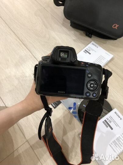 Зеркальный фотоаппарат