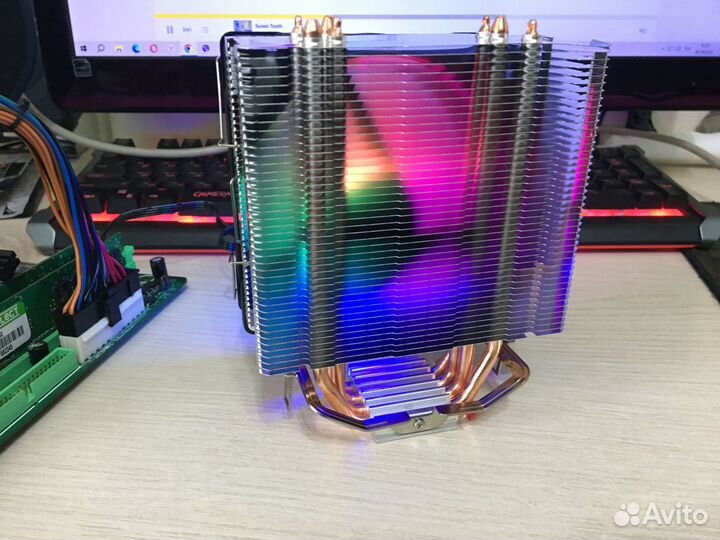 Башенный кулер для процессора с RGB подсветкой