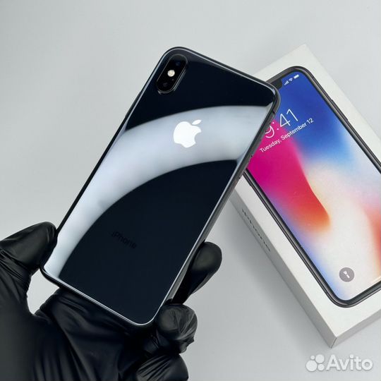 iPhone X, 64 ГБ