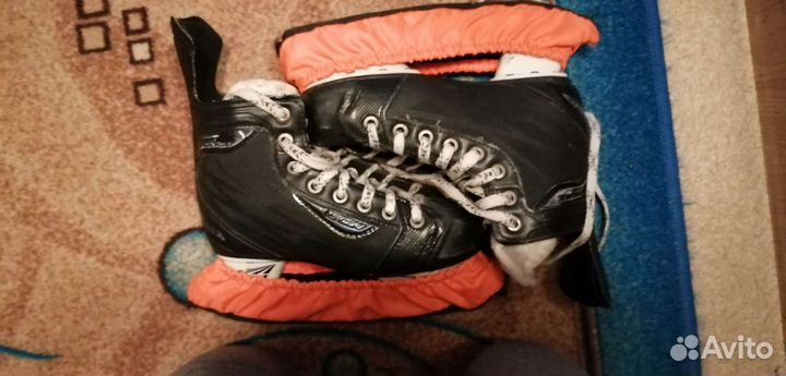 Коньки хоккейные