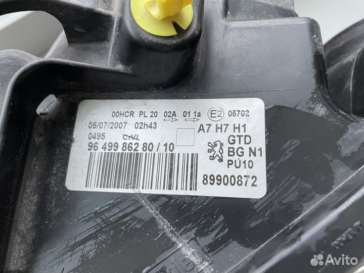 Фара для Peugeot 207 левая