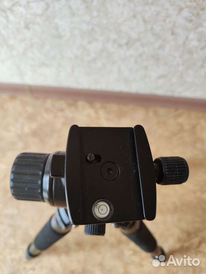 Штатив для фотоаппарата профессиональный