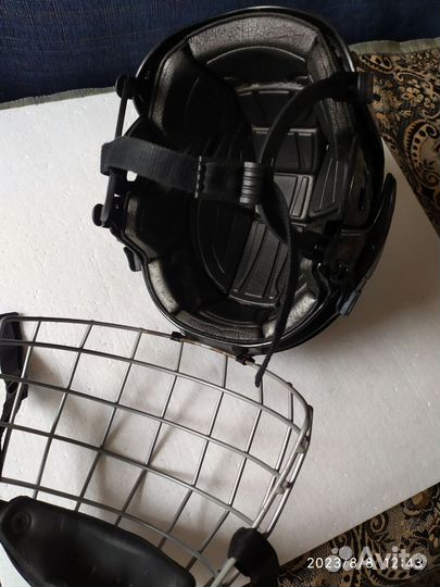 Хоккейная форма, Хоккейный шлем, щитки хоккейные