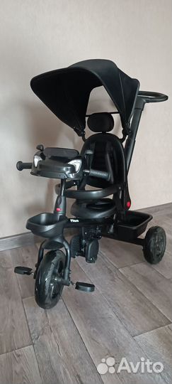 Велосипед трёхколёсный с ручкой
