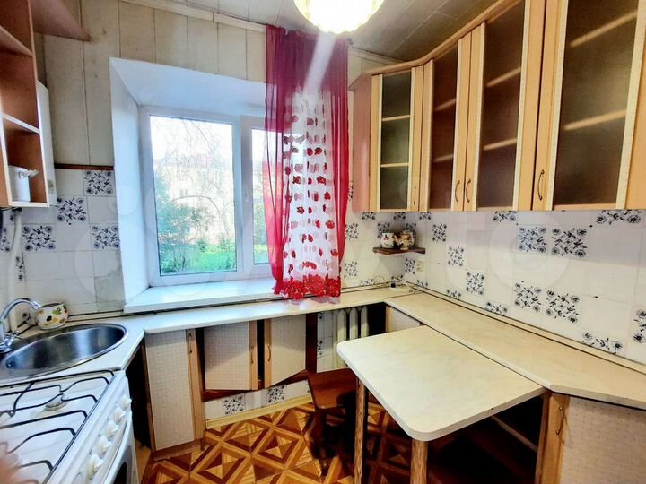 2-к. квартира, 45 м², 2/4 эт.