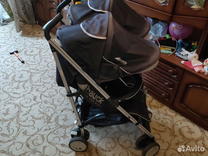 Коляска для двойни