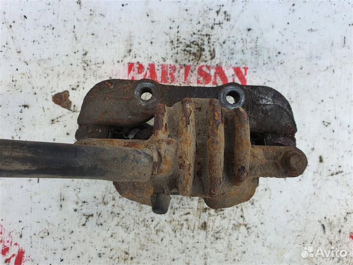 Суппорт передний правый Пежо 308