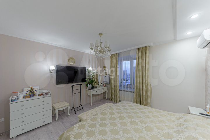 3-к. квартира, 125 м², 8/9 эт.