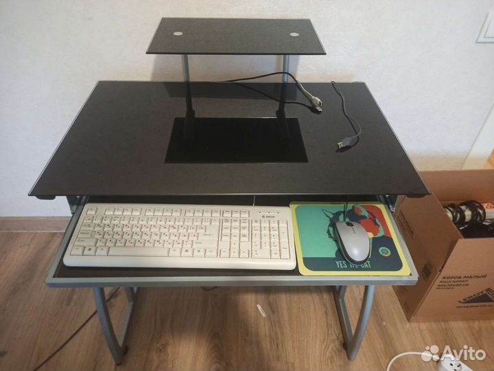 Компьютерный стол стеклянный бу