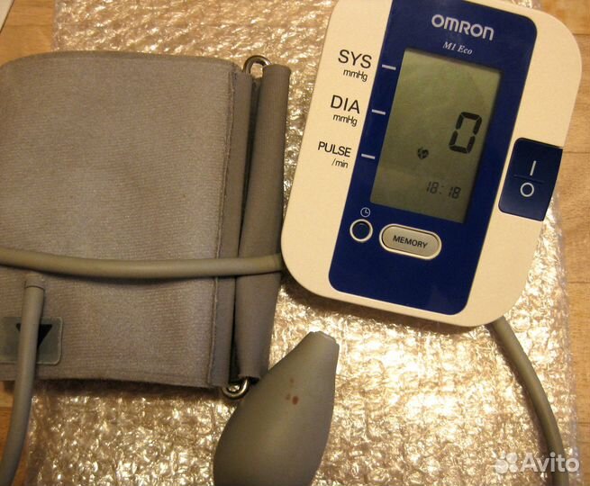 Полуавтоматический тонометр Omron M1 Eco