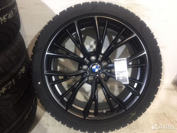 R19 Pirelli P Zero Winter 275/35, PCD 5x112 DIA 66.6