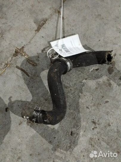 Патрубок системы охлаждения Audi A4 8K chdb