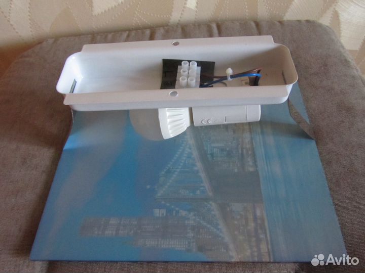 Светильник настенный