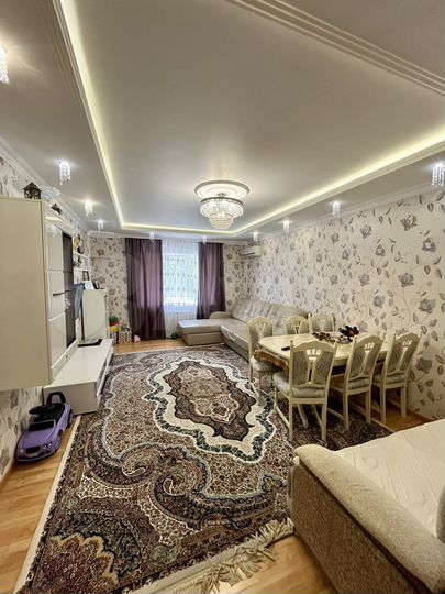 3-к. квартира, 112 м², 3/10 эт.