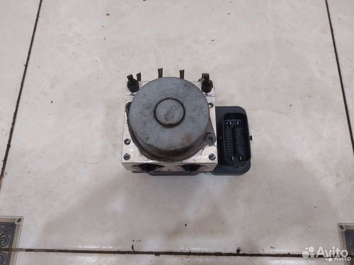 Блок абс Toyota Corolla e150