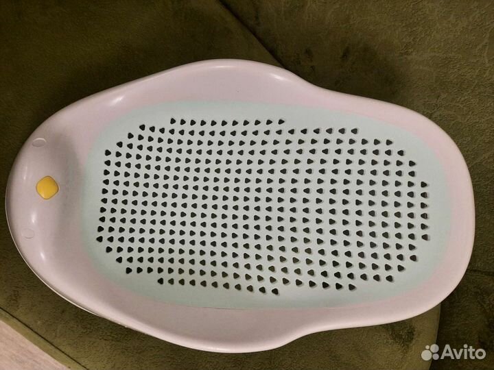 Продам горку, стульчик и круг для купания