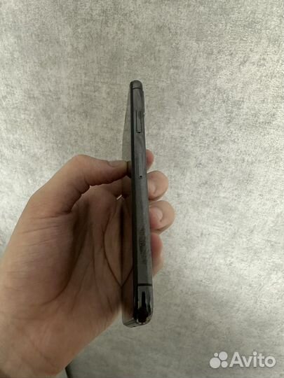 iPhone X, 64 ГБ