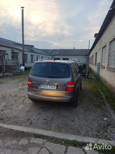 Volkswagen Touran 2,0TDI BKD по запчастям