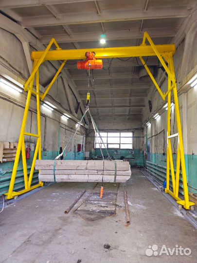 Кран козловой мобильный