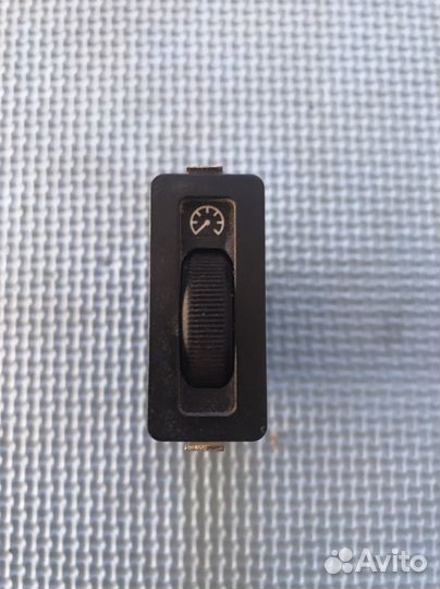 Кнопка освещения приборной панели bmw е32