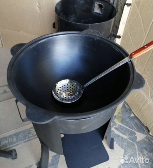 Кaзан чугунный 12 лит с печкой