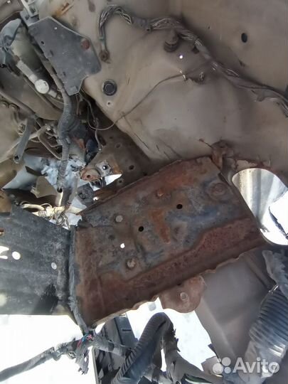 Площадка акб Nissan Almera N16