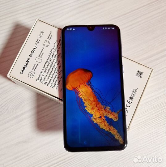 Samsung Galaxy A40, 4/64 ГБ
