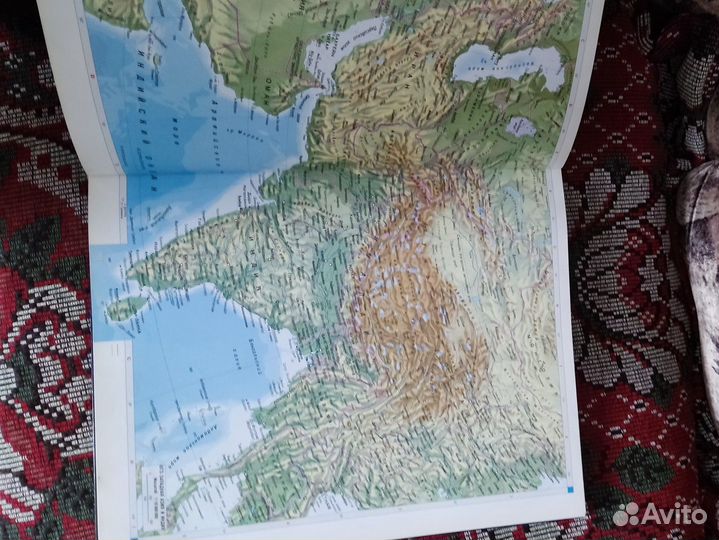 Атлас мира иллюстрированная энциклопедия