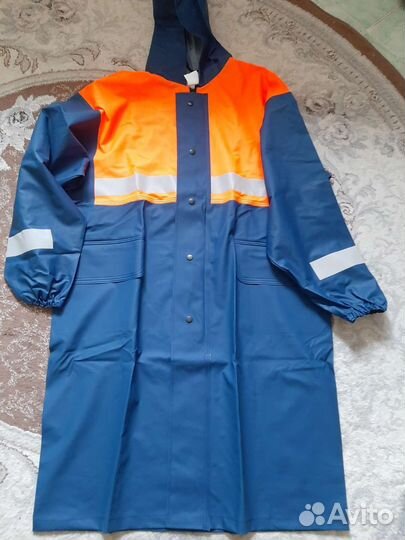 Плащ плотный от дождя