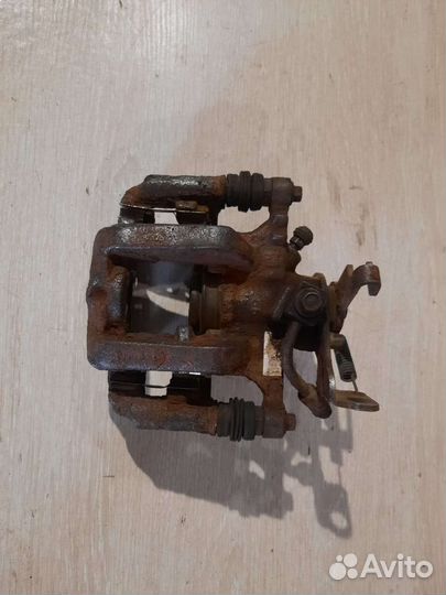 Суппорт задний левый Opel Mokka 4WD