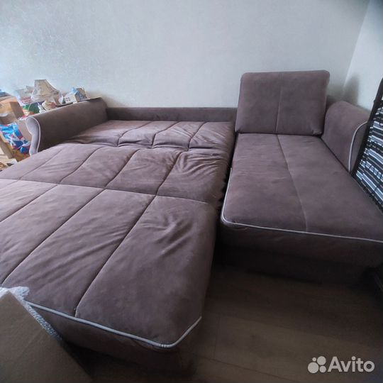 Большой угловой диван раскладной бу