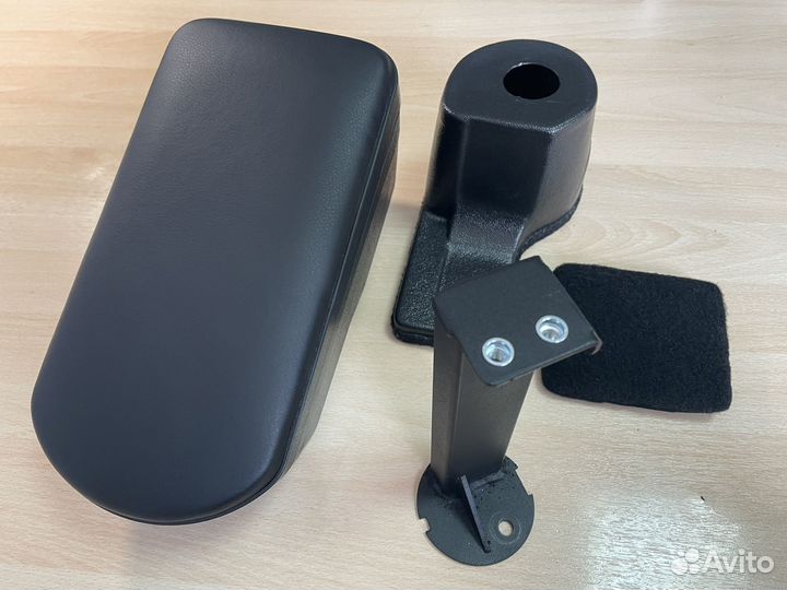 Подлокотник 