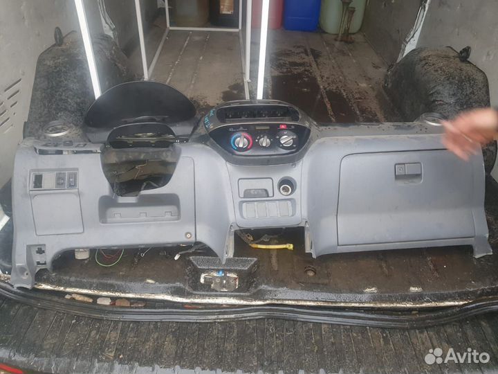 Торпеда rav 4 20 кузов левый руль