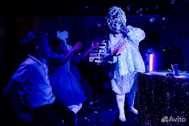 Неоновое шоу пузырей. Безопасное и красивое