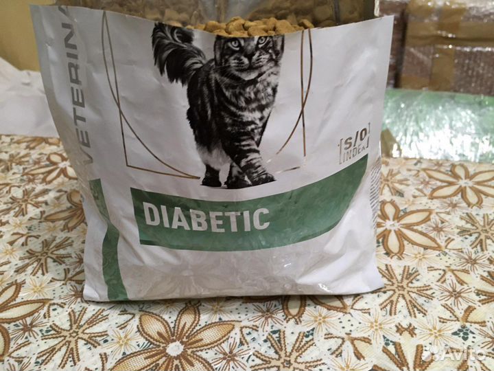 Корм для кошек премиум класса royal canin 1,400