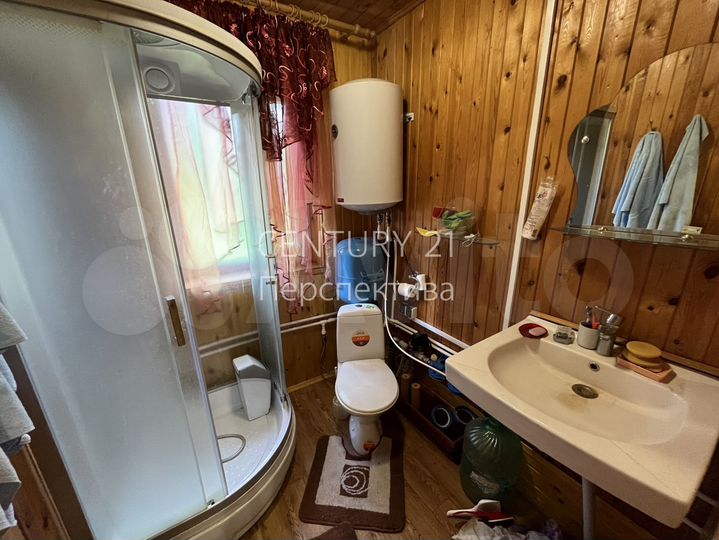 Дом 102 м² на участке 10 сот.