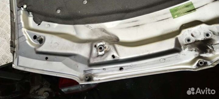 Капот BMW X3 E83 2004