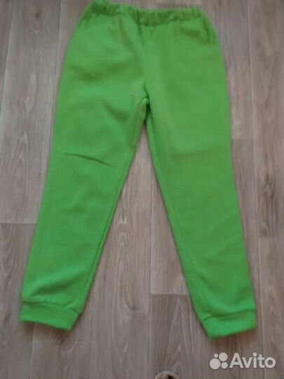 Спортивный костюм женский