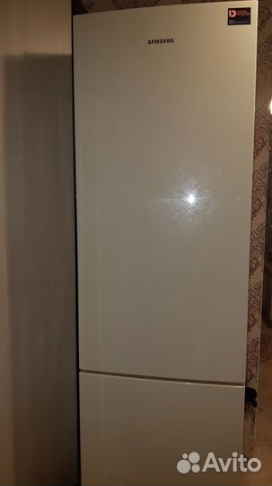 Холодильник Samsung RB37J5000EF