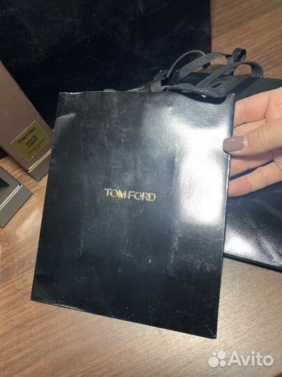 Бумажные подарочные пакеты с ручками Tom Ford