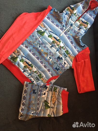 Спортивный костюм