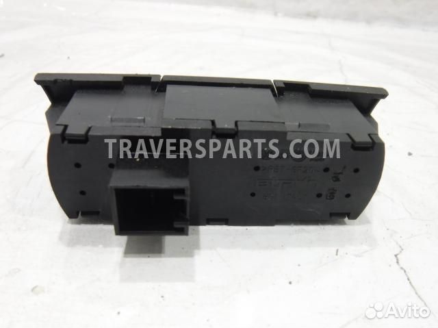 Кнопка Фольксваген Touareg 1 7L