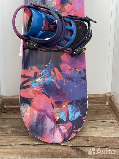 Сноуборд Rossignol Tesla с креплениями 143 женский