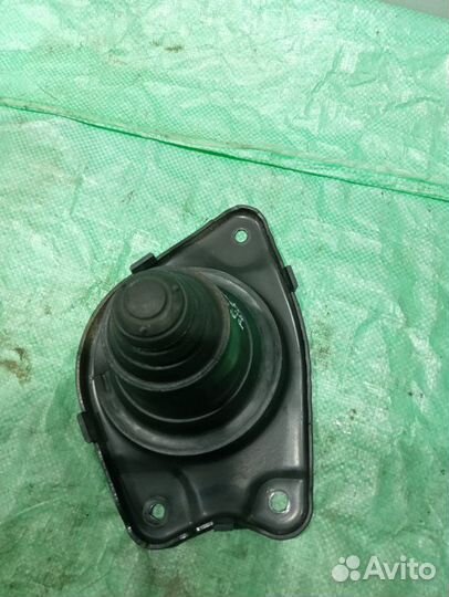 Опора пружины верхняя задняя правая Lexus Rx350