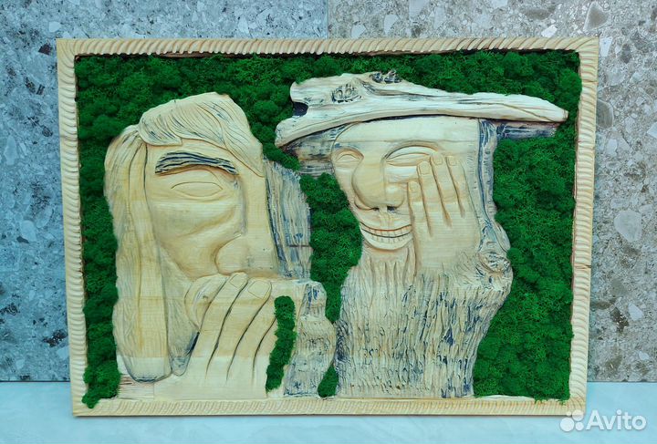 Резное панно