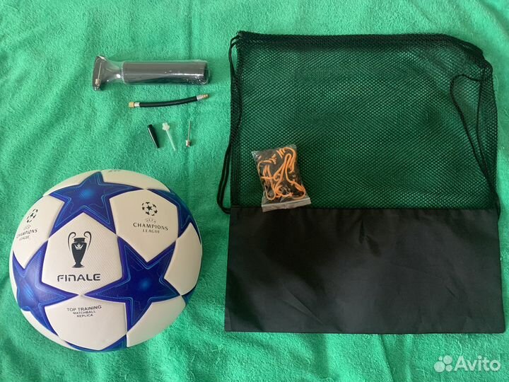 Футбольный мяч