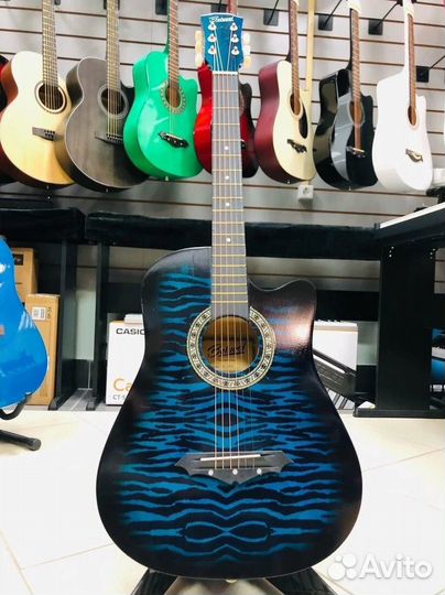 Новая акустическая гитара Белуччи 