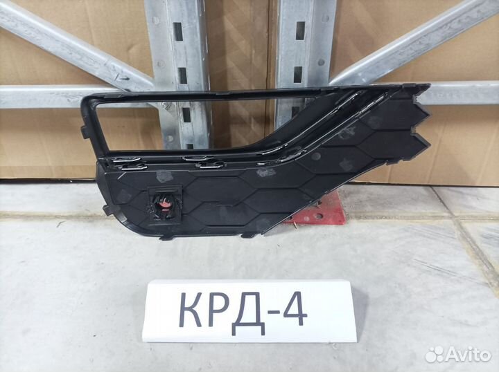 Окантовка птф левая Volkswagen Amarok 2 на 2010